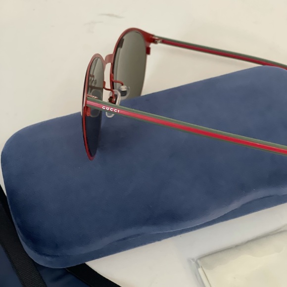 GUCCI Authentic New 52mm Round Signature Logo Sunglasses With Case, Cloth & Tag - Picture 10 of 16